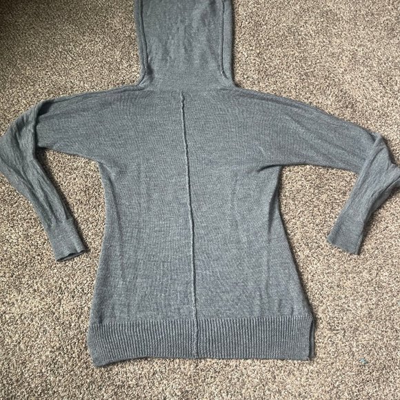 Tahari 100% Extrafine Merino Wool Cowl Neck Tunic Sweater, Size Small, Grey - Picture 6 of 8